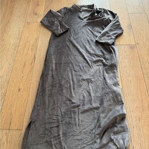 Natori Poly Velour Lounger